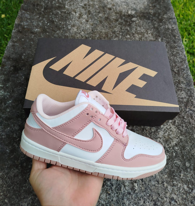 DUNK LOW ROSA