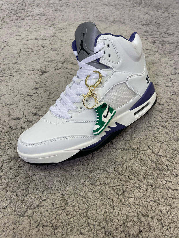 Jordan 5 blancas (con llavero)