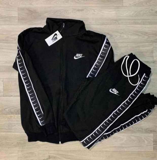 Chandal Nike negro