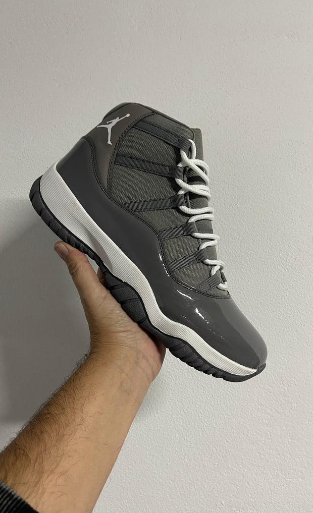 Jordan 11 Grises