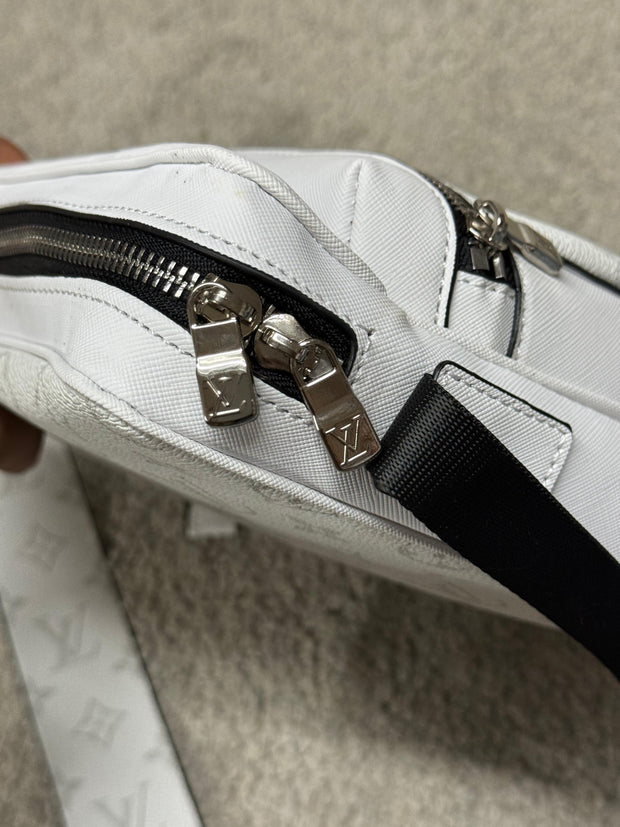 BANDOLERA LUIS VUITTON BLANCA
